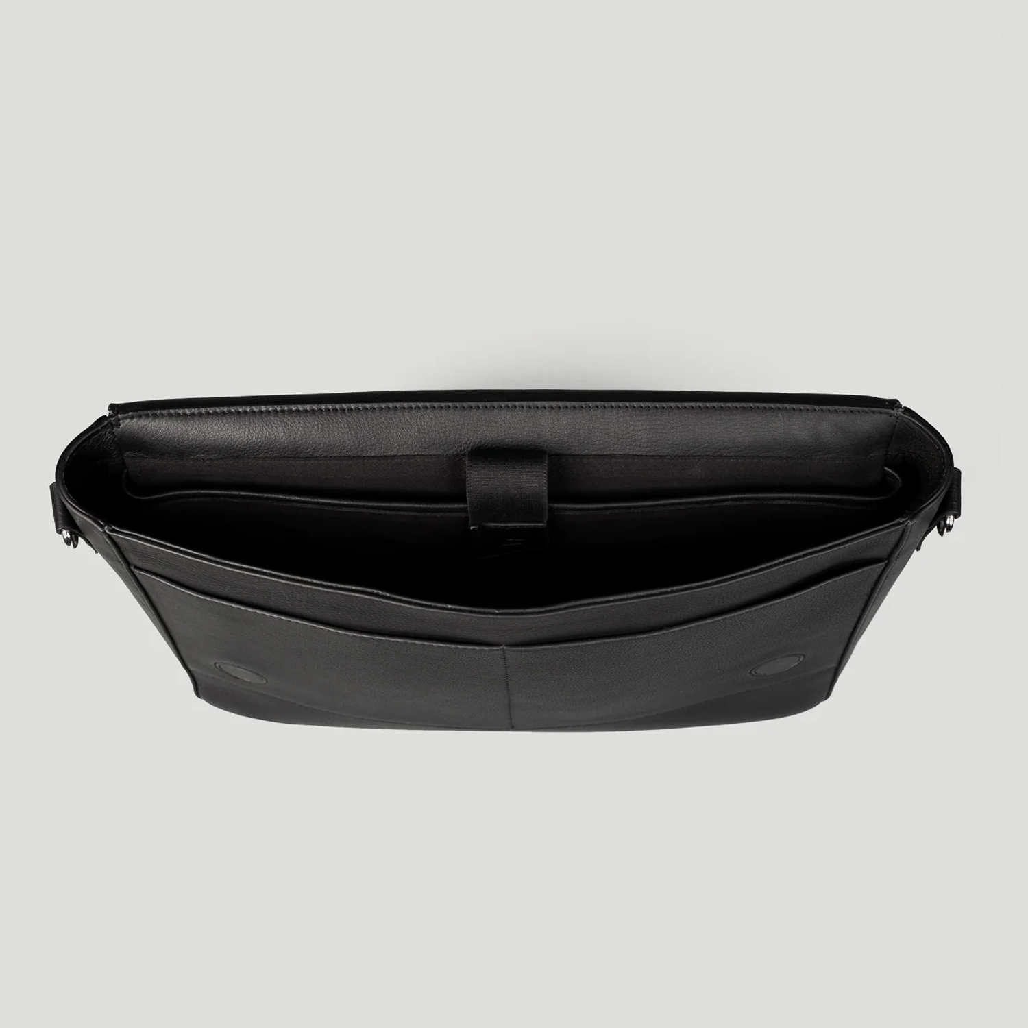 The Ryken / Carismatico Black Leather Messenger Bag - Image 3